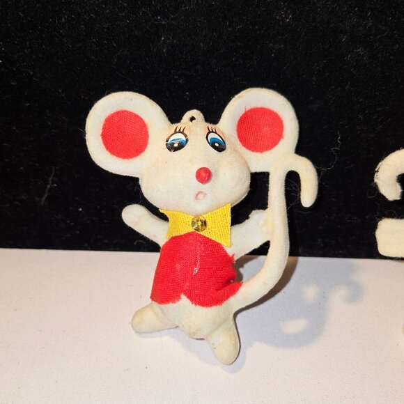 3 vintage Flocked Mice Mouse Christmas Ornaments - Picture 3 of 6